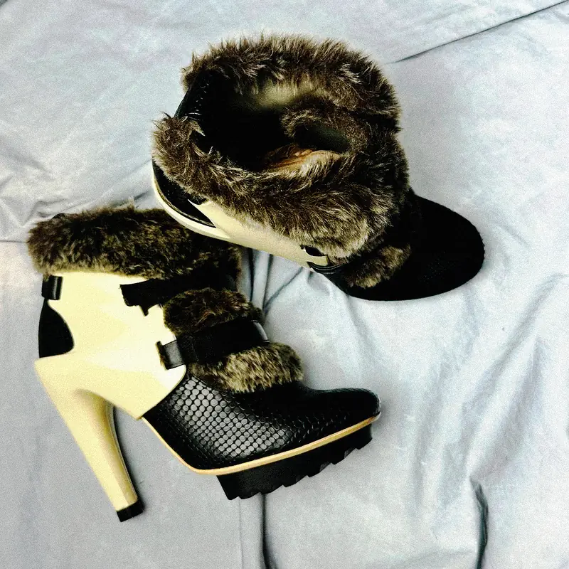 United Nude