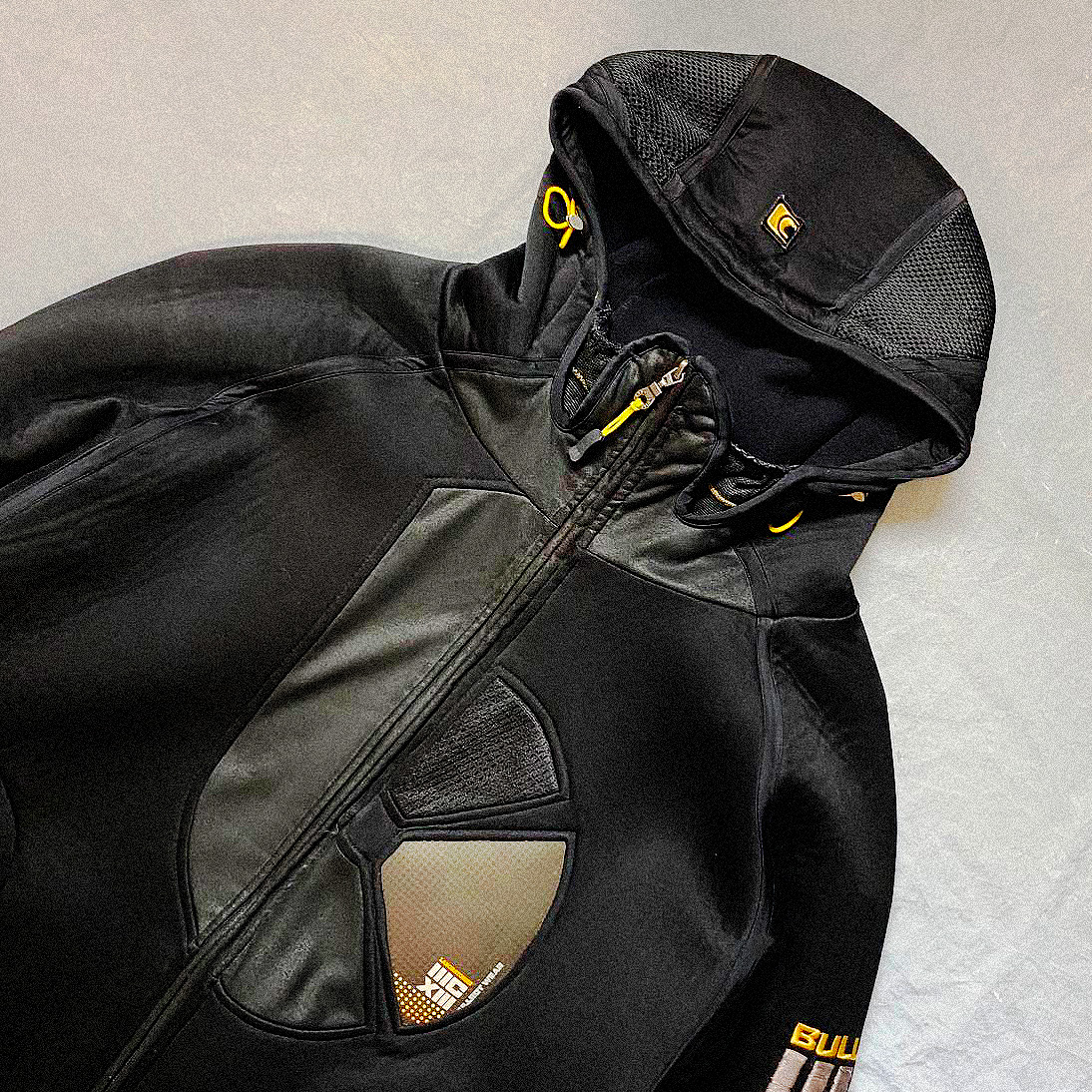 Bullrot Wear